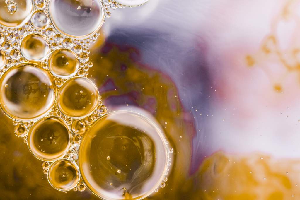 watercolor-yellow-bubbles-defocused-background.jpg